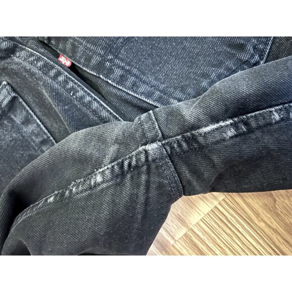 Black Levi's - Picture 8 of 8